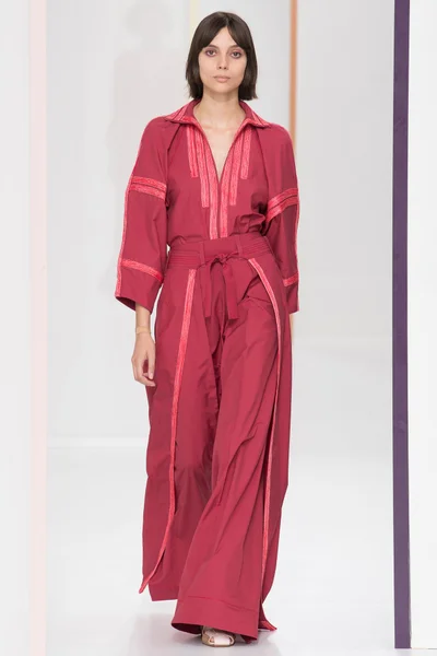 Look 49
